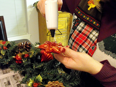 Lipirea ornamentelor cu ciocanul de lipit