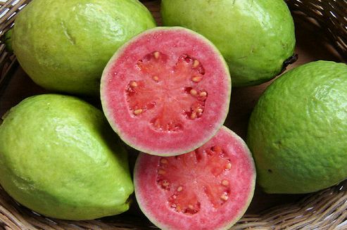 fructe exotice Psidium Guajava